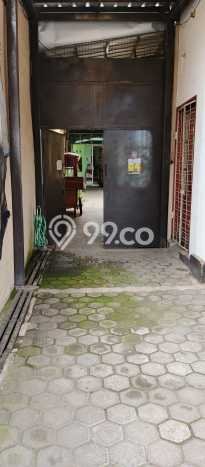 Rumah Bagus Disewakan di Kebon Kawung, Bandung LT 464m2, LB 460m2 Rumah Bagus Disewakan di Kebon Kawung, Bandung LT 464m2, LB 460m2