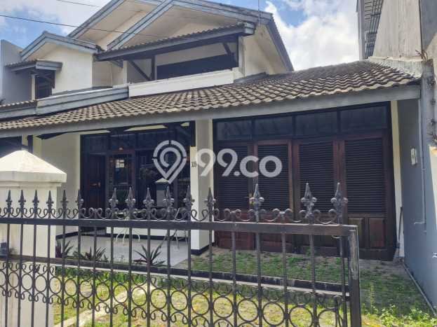 Rumah sewa siap pakai 6 Kamar Tidur di Surya Sumantri, Bandung Rumah sewa siap pakai 6 Kamar Tidur di Surya Sumantri, Bandung
