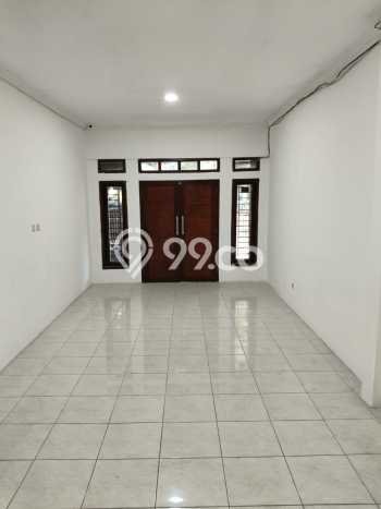 Disewakan Rumah Konsep Minimalis di Batununggal Bandung dengan 5 Kamar Disewakan Rumah Konsep Minimalis di Batununggal Bandung dengan 5 Kamar
