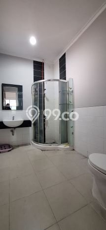 Rumah Mewah LB 230m2 Siap Huni Desain Elegan di Gading Serpong, Tangerang Rumah Mewah LB 230m2 Siap Huni Desain Elegan di Gading Serpong, Tangerang