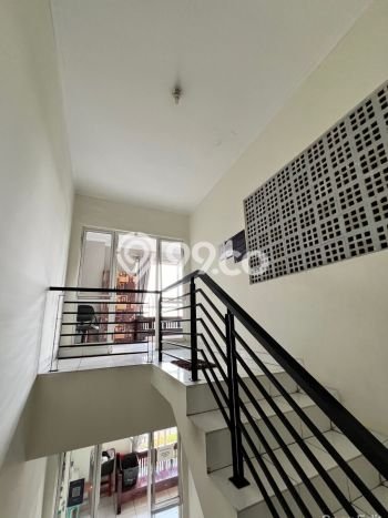 Ruko Dijual di Tangerang LT 100m2 & LB 260m2 Lokasi Terbaik! Ruko Dijual di Tangerang LT 100m2 & LB 260m2 Lokasi Terbaik!