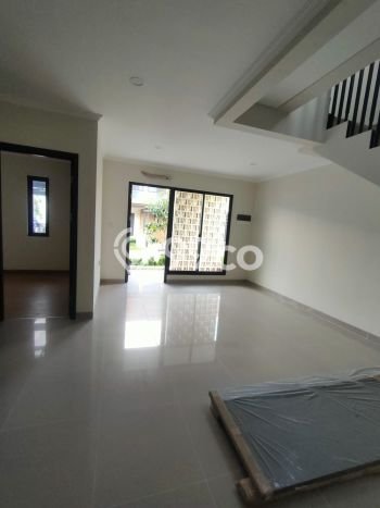 Dijual Rumah Luas Megah Dengan View Cantik di Gading Serpong, Tangerang Dijual Rumah Luas Megah Dengan View Cantik di Gading Serpong, Tangerang