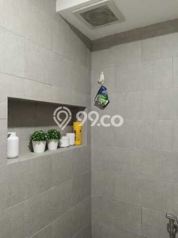 For Sale Rumah 4 Kamar Lokasi Ideal Bagus dan Strategis di Cipondoh For Sale Rumah 4 Kamar Lokasi Ideal Bagus dan Strategis di Cipondoh