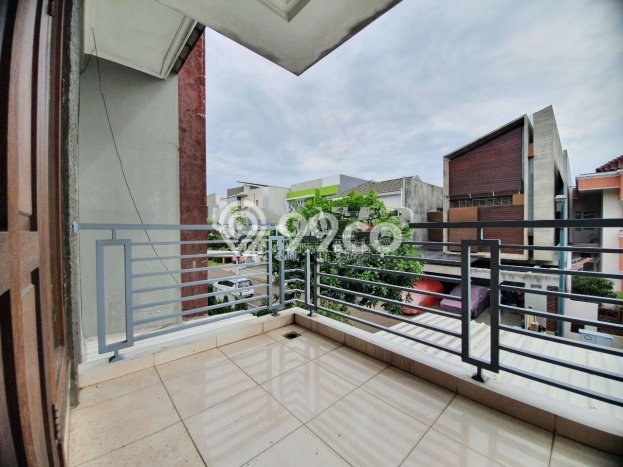 For Sale! Luxury House LT 200m2 Desain Modern di Gading Serpong Pondok Hijau Golf For Sale! Luxury House LT 200m2 Desain Modern di Gading Serpong Pondok Hijau Golf
