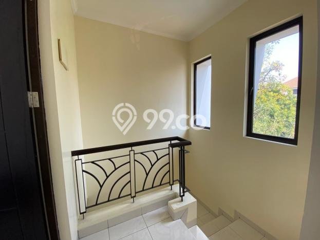 Dijual Rumah Modern 3 KT di Legenda Wisata, Jakarta Timur Dijual Rumah Modern 3 KT di Legenda Wisata, Jakarta Timur