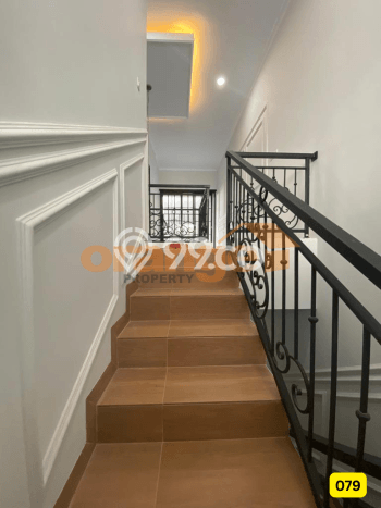 Rumah Elit Modern Tanpa Renovasi di Ragunan Jakarta Selatan Rumah Elit Modern Tanpa Renovasi di Ragunan Jakarta Selatan