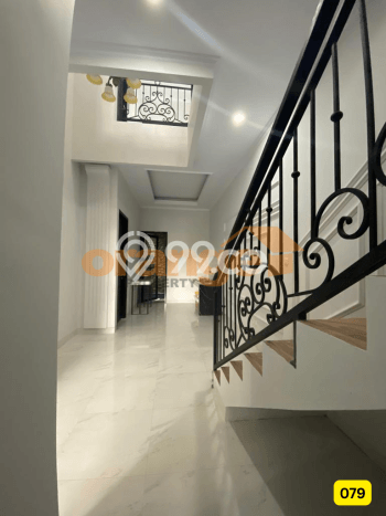 Rumah Elit Modern Tanpa Renovasi di Ragunan Jakarta Selatan Rumah Elit Modern Tanpa Renovasi di Ragunan Jakarta Selatan