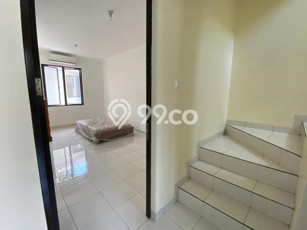 Dijual Rumah Modern 3 KT di Legenda Wisata, Jakarta Timur Dijual Rumah Modern 3 KT di Legenda Wisata, Jakarta Timur