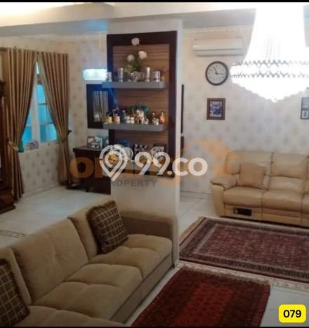 Dijual Rumah Mewah Elegan Dengan View Eksklusif di Legenda Wisata, Jakarta Timur Dijual Rumah Mewah Elegan Dengan View Eksklusif di Legenda Wisata, Jakarta Timur