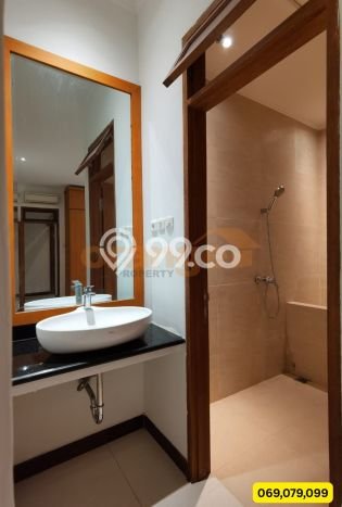 Dijual Rumah Luas Elegan Dengan View Eksklusif di Citra Grand, Jakarta Timur Dijual Rumah Luas Elegan Dengan View Eksklusif di Citra Grand, Jakarta Timur