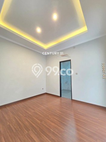 Jual Rumah Mewah Megah Dengan View Eksklusif di Sektor 9-Bintaro, Tangerang Selatan Jual Rumah Mewah Megah Dengan View Eksklusif di Sektor 9-Bintaro, Tangerang Selatan