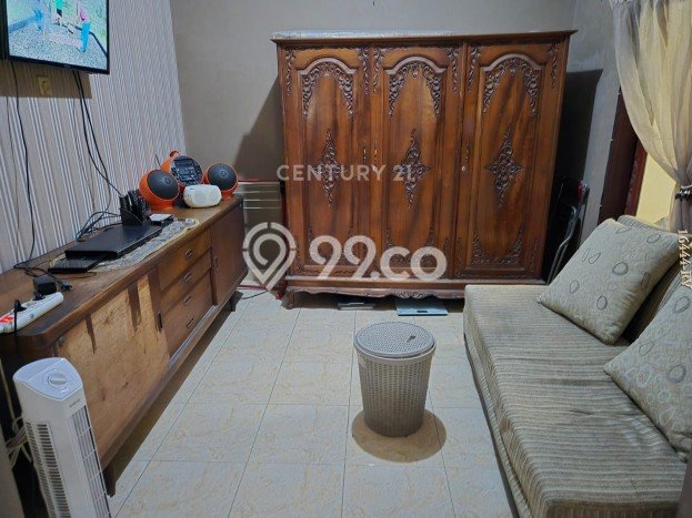 Rumah Luxury Modern Tanpa Renovasi di Joglo Jakarta Barat Rumah Luxury Modern Tanpa Renovasi di Joglo Jakarta Barat
