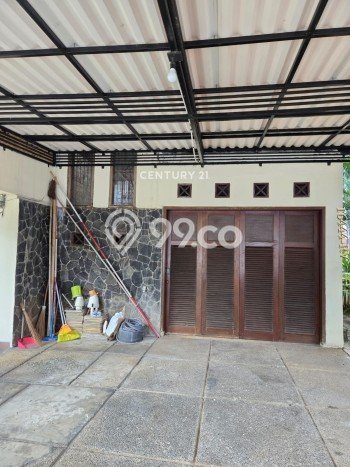 Rumah Luxury Modern Tanpa Renovasi di Joglo Jakarta Barat Rumah Luxury Modern Tanpa Renovasi di Joglo Jakarta Barat