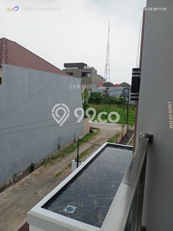Rumah Minimalis 3 KT di Joglo Jakarta Barat Rumah Minimalis 3 KT di Joglo Jakarta Barat