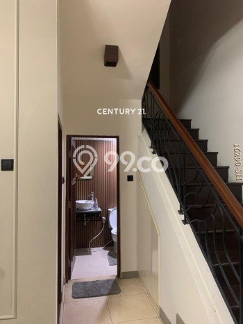 Hunian Elit LB 220m2 Siap Huni Desain Elegan di Bintaro, Tangerang Selatan Hunian Elit LB 220m2 Siap Huni Desain Elegan di Bintaro, Tangerang Selatan