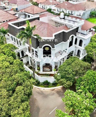 Hunian Elit LB 2200m2 Siap Huni Desain Elegan di Pondok Indah, Jakarta Selatan Hunian Elit LB 2200m2 Siap Huni Desain Elegan di Pondok Indah, Jakarta Selatan