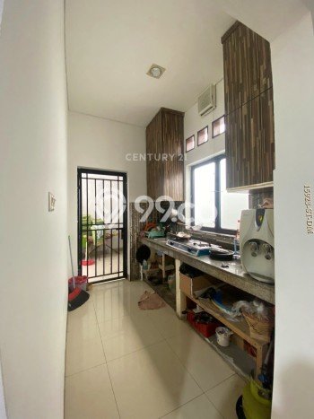 Disewakan! Rumah 12 Kamar Tidur &
12 Kamar Mandi di Sektor 5 - Bintaro, Tangerang Selatan Disewakan! Rumah 12 Kamar Tidur &
12 Kamar Mandi di Sektor 5 - Bintaro, Tangerang Selatan