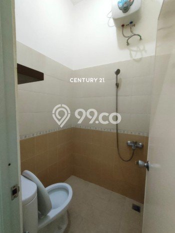 Hunian Elit LB 300m2 Siap Huni Desain Elegan di Bintaro, Tangerang Selatan Hunian Elit LB 300m2 Siap Huni Desain Elegan di Bintaro, Tangerang Selatan