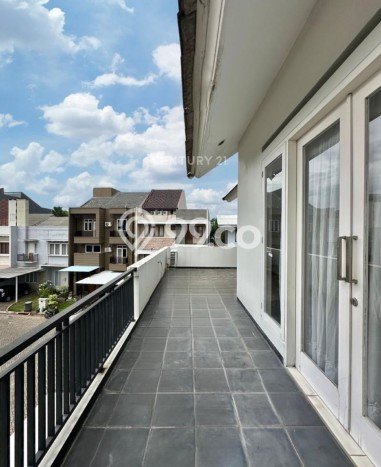 Jual Rumah Mewah Elegan Dengan View Cantik di Lebak Bulus, Jakarta Selatan Jual Rumah Mewah Elegan Dengan View Cantik di Lebak Bulus, Jakarta Selatan