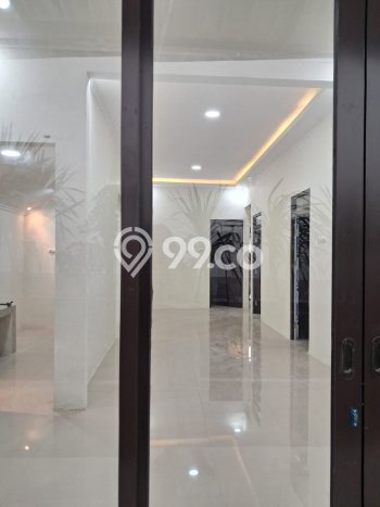 Rumah Modern Cantik 3 KT Bisa Langsung Pindah di Semarang Barat Rumah Modern Cantik 3 KT Bisa Langsung Pindah di Semarang Barat