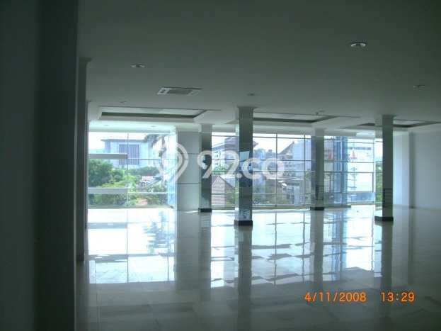 Kantor Dijual di Semarang Tengah LT 750m2, LB 1682m2 Solusi Investasi Cerdas Kantor Dijual di Semarang Tengah LT 750m2, LB 1682m2 Solusi Investasi Cerdas