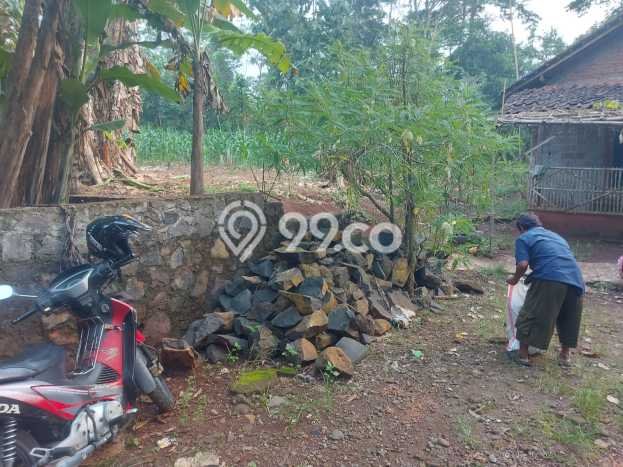 Lahan Kosong Dijual di Semarang dengan Area 2241m2 Lahan Kosong Dijual di Semarang dengan Area 2241m2