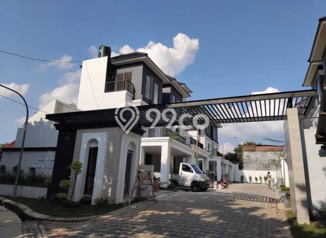 Rumah Luas Asri 5 KT Siap Pakai di Semeru Semarang Rumah Luas Asri 5 KT Siap Pakai di Semeru Semarang