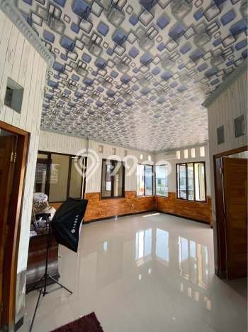 Rumah Strategis Modern Lb 450m2 di Semarang Barat, Semarang Rumah Strategis Modern Lb 450m2 di Semarang Barat, Semarang