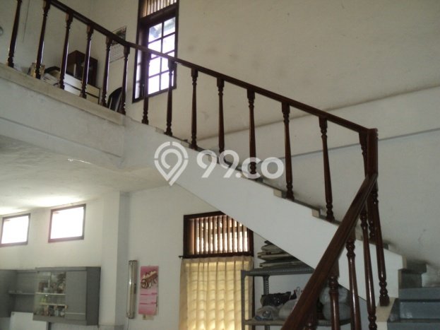 Dijual Hunian Mewah dengan Fasilitas Sekitar Komplit di Semarang Tengah, Semarang Dijual Hunian Mewah dengan Fasilitas Sekitar Komplit di Semarang Tengah, Semarang
