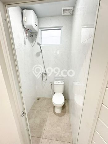 Kost Dijual di Gading Serpong dengan 21 KT dan Luas 370m2 Kost Dijual di Gading Serpong dengan 21 KT dan Luas 370m2