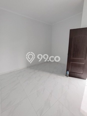 Rumah Luas Asri 4 KT Siap Pakai di BSD Griya Loka Tangerang Rumah Luas Asri 4 KT Siap Pakai di BSD Griya Loka Tangerang