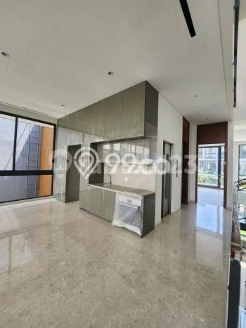 Hunian Mewah LB 465m2 Siap Huni Desain Elegan di BSD, Tangerang Hunian Mewah LB 465m2 Siap Huni Desain Elegan di BSD, Tangerang