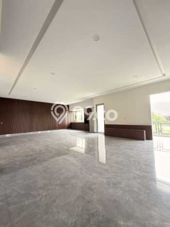 Jual Rumah Mewah Megah Dengan View Eksklusif di Alam Sutera, Tangerang Jual Rumah Mewah Megah Dengan View Eksklusif di Alam Sutera, Tangerang