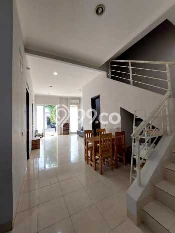 Rumah Modern 8 KT di Gading Serpong Tangerang Semi Furnished Rumah Modern 8 KT di Gading Serpong Tangerang Semi Furnished