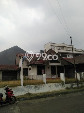 Hunian Elit LB 250m2 Siap Huni Desain Elegan di BSD, Tangerang Hunian Elit LB 250m2 Siap Huni Desain Elegan di BSD, Tangerang