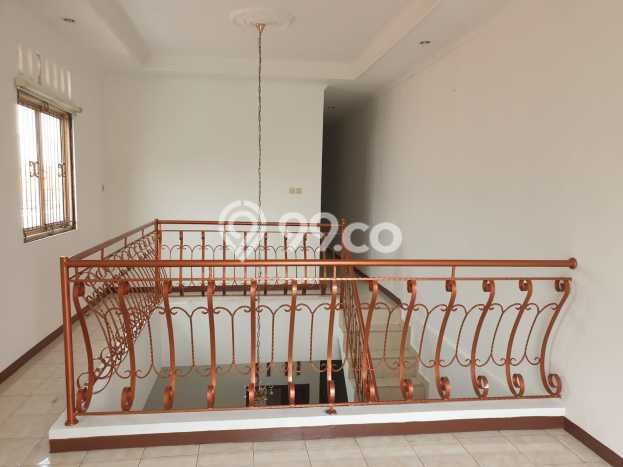 Siap Huni Hunian Elit 4 Kamar di Kebayoran Lama Dekat ke Mana Saja Siap Huni Hunian Elit 4 Kamar di Kebayoran Lama Dekat ke Mana Saja