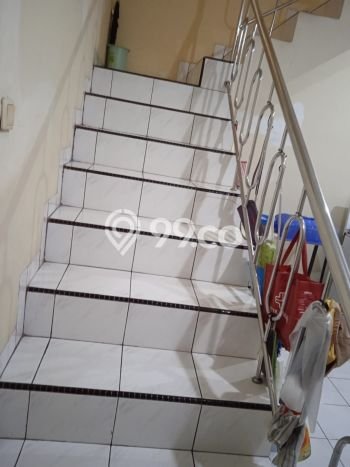 Hunian Nyaman Asri 3 KT Siap Pakai di Bintaro Tangerang Selatan Hunian Nyaman Asri 3 KT Siap Pakai di Bintaro Tangerang Selatan