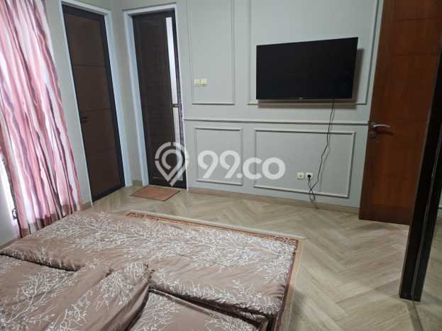 Rumah Modern 3 KT di Bintaro Tangerang Selatan Semi Furnished Rumah Modern 3 KT di Bintaro Tangerang Selatan Semi Furnished