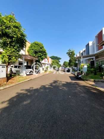 Rumah Modern 8 KT di Gading Serpong Tangerang Semi Furnished Rumah Modern 8 KT di Gading Serpong Tangerang Semi Furnished