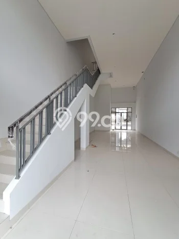 Unit Ruko Dijual di Tangerang LT 108m2 & LB 326m2 Unit Ruko Dijual di Tangerang LT 108m2 & LB 326m2