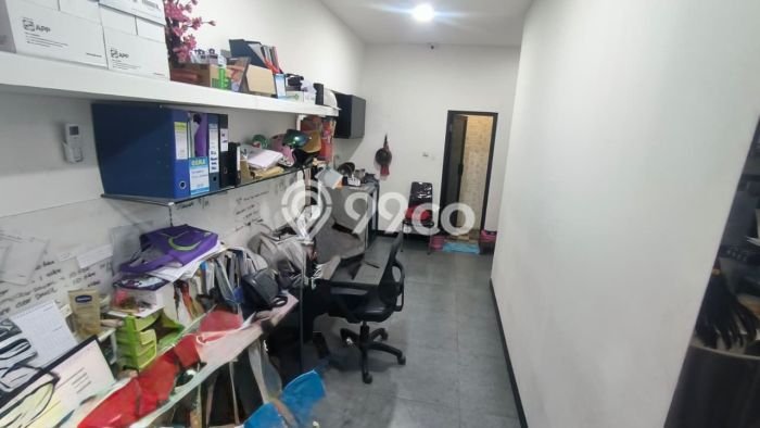 Gudang Disewakan Lokasi Cipondoh Tangerang Harga Spesial! Gudang Disewakan Lokasi Cipondoh Tangerang Harga Spesial!