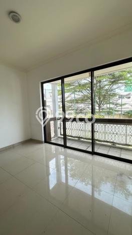 Ready to Use! Luxury House LT 120m2 Desain Modern di BSD Ready to Use! Luxury House LT 120m2 Desain Modern di BSD