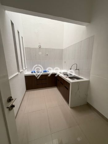 Rumah Elit LB 127m2 Siap Huni Desain Elegan di Duta Garden, Tangerang Rumah Elit LB 127m2 Siap Huni Desain Elegan di Duta Garden, Tangerang