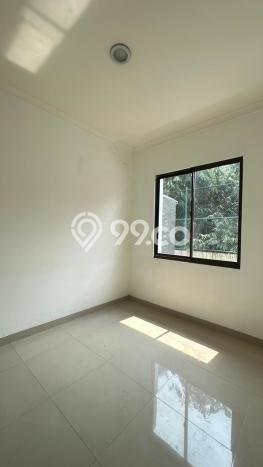 Ready to Use! Luxury House LT 120m2 Desain Modern di BSD Ready to Use! Luxury House LT 120m2 Desain Modern di BSD