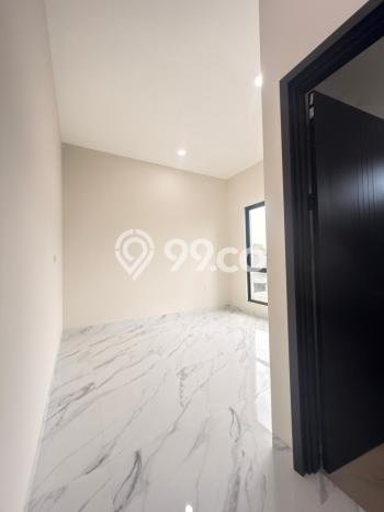 Hot Offer Hunian Premium Ideal dan Luas di BSD, Tangerang Selatan Hot Offer Hunian Premium Ideal dan Luas di BSD, Tangerang Selatan