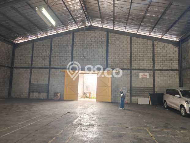 Gudang paling strategis disewakan di BSD Tangerang Selatan Gudang paling strategis disewakan di BSD Tangerang Selatan