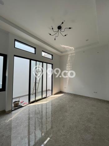 Rumah Luxury Modern Tanpa Renovasi di BSD Tangerang Rumah Luxury Modern Tanpa Renovasi di BSD Tangerang