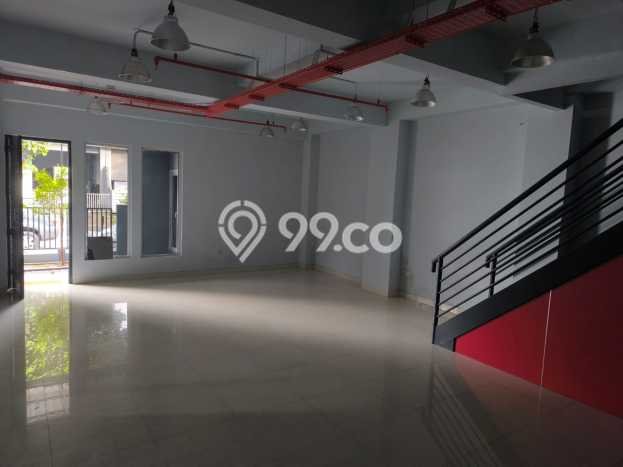 Unit Gudang disewakan di BSD Tangerang Selatan dengan LT 360m2 / LB 390m2 Unit Gudang disewakan di BSD Tangerang Selatan dengan LT 360m2 / LB 390m2