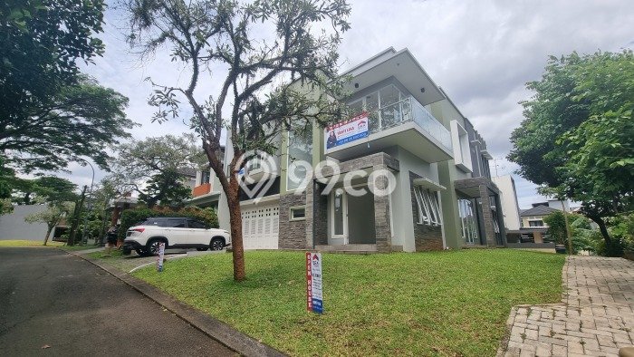 Hunian Eksklusif Siap Huni LT 300m2 di BSD, Tangerang Selatan Hunian Eksklusif Siap Huni LT 300m2 di BSD, Tangerang Selatan