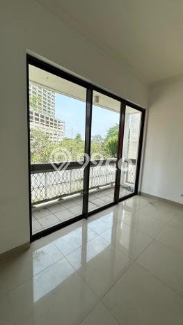 Ready to Use! Luxury House LT 120m2 Desain Modern di BSD Ready to Use! Luxury House LT 120m2 Desain Modern di BSD